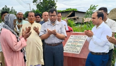 শিবগঞ্জে উন্নয়নমূলক কাজ পরিদর্শনে যুগ্ম সচিব